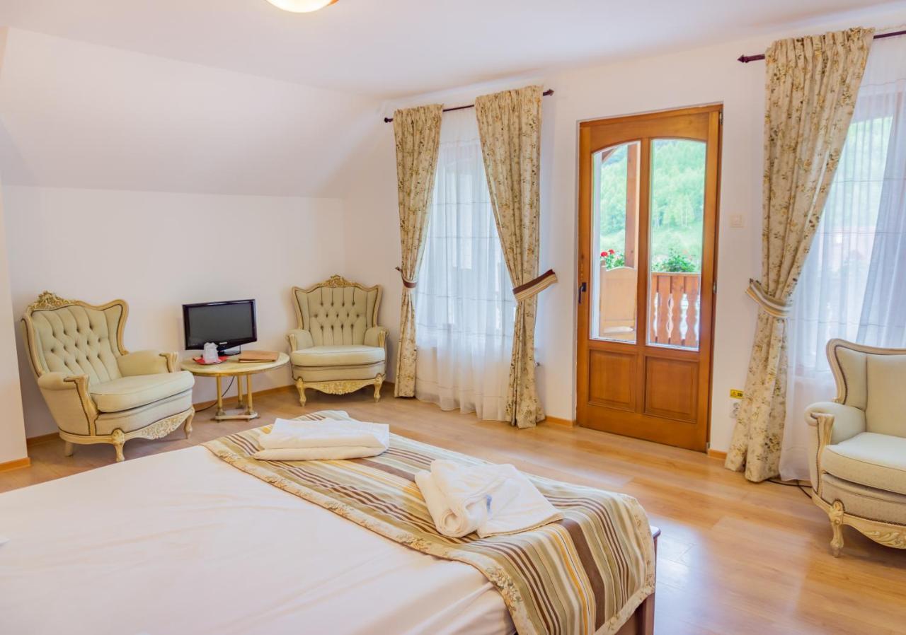 Villa Popasul Craiului à Zărneşti Extérieur photo