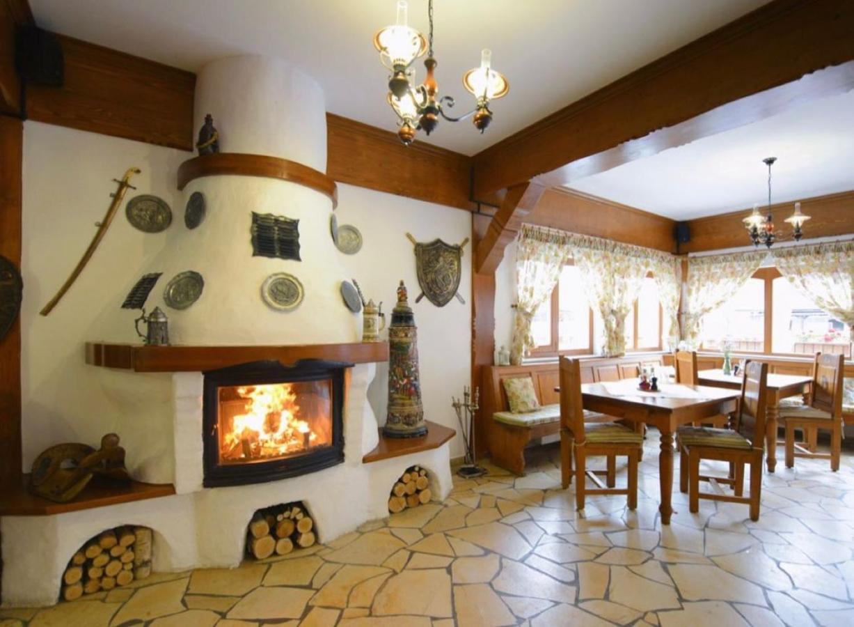 Villa Popasul Craiului à Zărneşti Extérieur photo